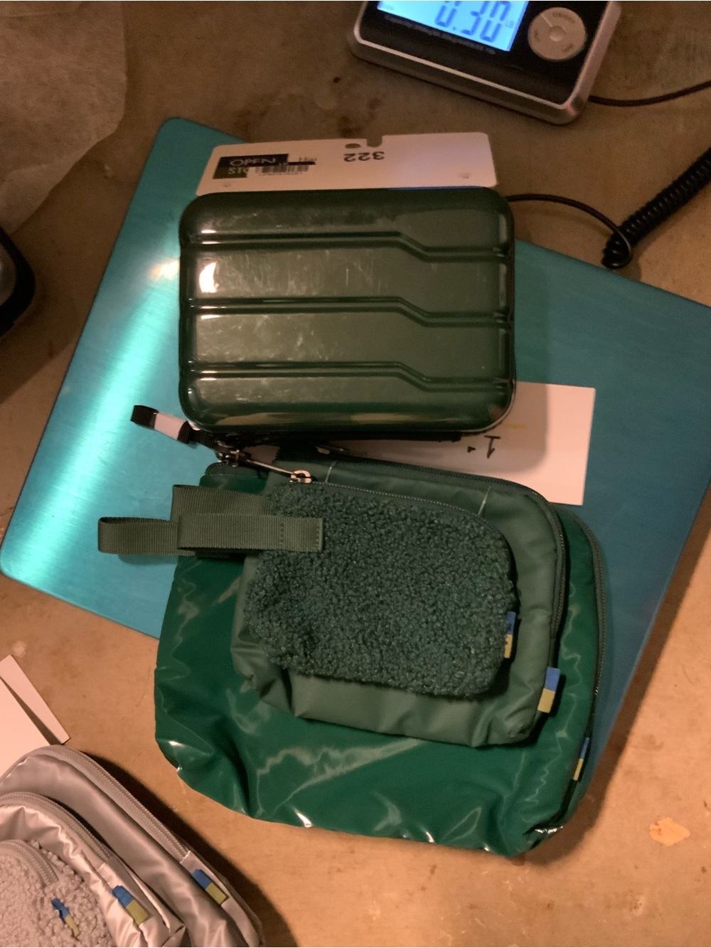 Open Story accessory case & pouches- Green